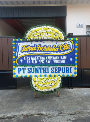 Papan Bunga Duka di Serut